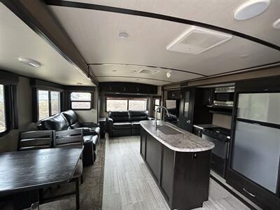 2018 Grand Design Imagine 2950RL - Photo 4 - Oregon City, OR 97045