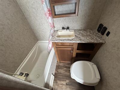 2017 Prime Time Avenger 20RD - Photo 6 - Oregon City, OR 97045