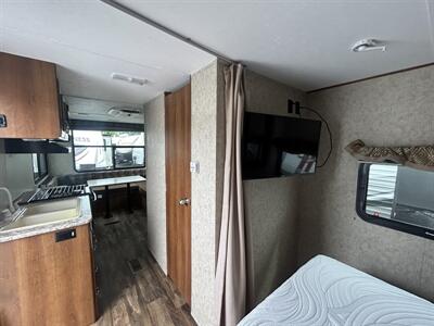 2017 Prime Time Avenger 20RD - Photo 11 - Oregon City, OR 97045