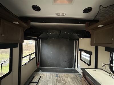 2015 Keystone Rubicon RB2500 - Photo 6 - Oregon City, OR 97045