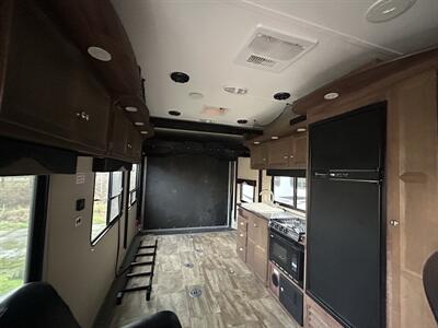 2015 Keystone Rubicon RB2500 - Photo 3 - Oregon City, OR 97045