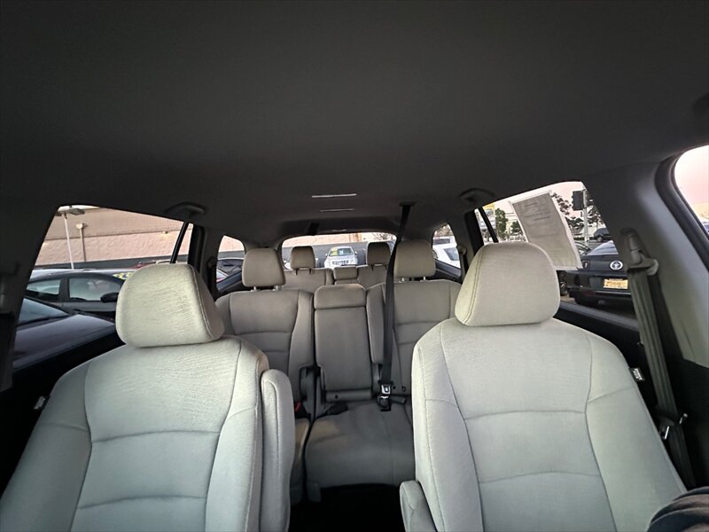 2016 Honda Pilot LX - Photo 12 - Hawthorne, CA 90250