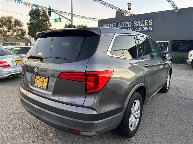 2016 Honda Pilot LX - Photo 7 - Hawthorne, CA 90250