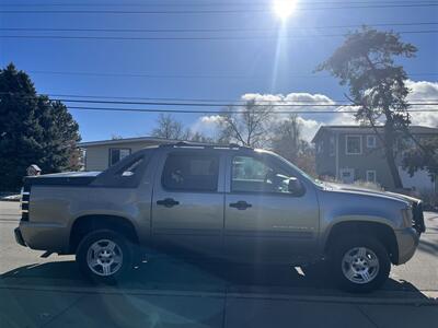 2007 Chevrolet Avalanche LS 1500   - Photo 7 - Englewood, CO 80113