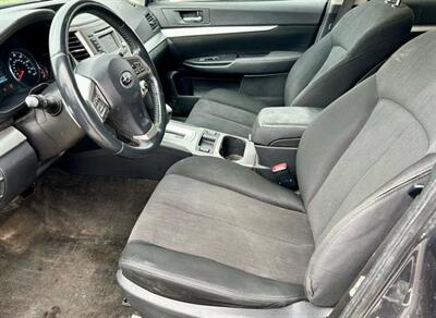 2014 Subaru Outback 2.5i Premium   - Photo 11 - Englewood, CO 80113