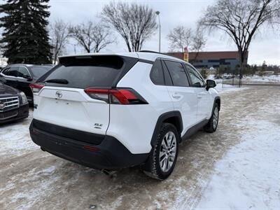 2021 Toyota RAV4 XLE   - Photo 6 - Edmonton, AB T5W 1E5