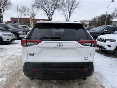 2021 Toyota RAV4 XLE   - Photo 5 - Edmonton, AB T5W 1E5