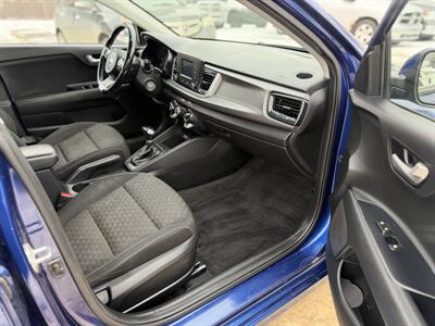 2018 Kia Rio 5-Door LX   - Photo 7 - Edmonton, AB T5W 1E5