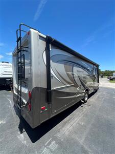 2013 Jayco MELBOURNE CLASS C MOTOR HOME 30 FT   - Photo 6 - Fort Myers, FL 33905