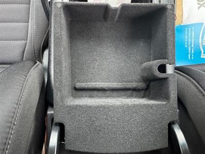 2017 Ford Edge SE AWD SUV  Clean title , Low Miles ! - Photo 45 - Gladstone, OR 97027