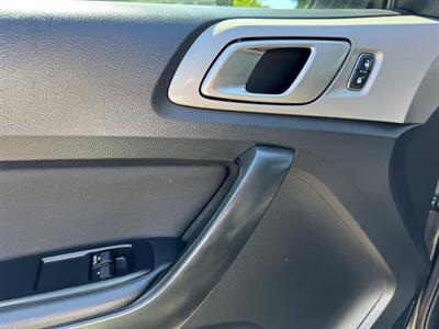 2019 Ford Ranger XLT Pickup Truck , 4X4 , Clean title !   - Photo 35 - Gladstone, OR 97027