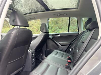 2015 Volkswagen Tiguan SE 4Motion (AWD ) Fully Loaded ! - Photo 11 - Gladstone, OR 97027