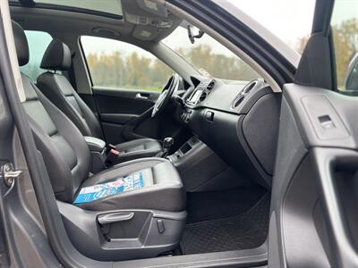 2015 Volkswagen Tiguan SE 4Motion (AWD ) Fully Loaded ! - Photo 28 - Gladstone, OR 97027