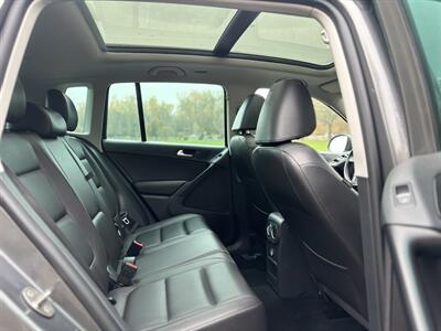 2015 Volkswagen Tiguan SE 4Motion (AWD ) Fully Loaded ! - Photo 27 - Gladstone, OR 97027