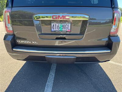 2016 GMC Yukon XL Denali SUV , Fully Loaded ! 3rd rwo seats ! - Photo 18 - Gladstone, OR 97027
