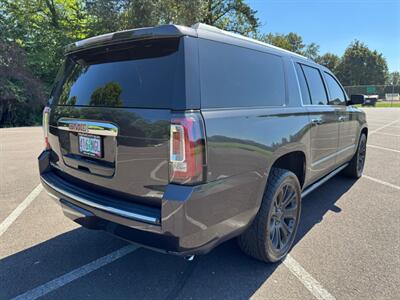 2016 GMC Yukon XL Denali SUV , Fully Loaded ! 3rd rwo seats ! - Photo 5 - Gladstone, OR 97027