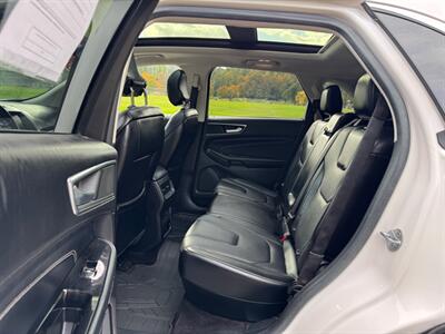 2016 Ford Edge Titanium SUV  4X4 , Fully Loaded ! - Photo 11 - Gladstone, OR 97027