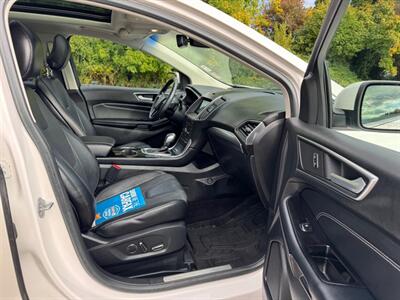 2016 Ford Edge Titanium SUV  4X4 , Fully Loaded ! - Photo 12 - Gladstone, OR 97027