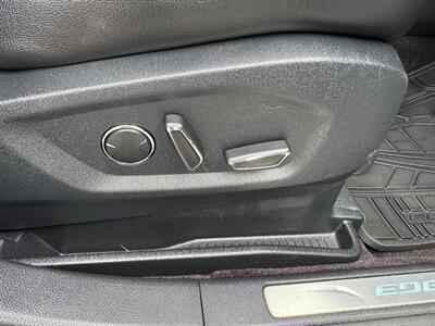 2016 Ford Edge Titanium SUV  4X4 , Fully Loaded ! - Photo 44 - Gladstone, OR 97027