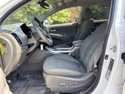 2015 Kia Sportage EX 4X4 , Gas Saver SUV ! - Photo 9 - Gladstone, OR 97027