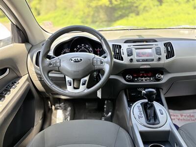 2015 Kia Sportage EX 4X4 , Gas Saver SUV ! - Photo 11 - Gladstone, OR 97027