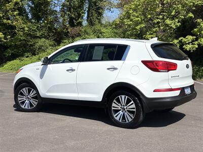 2015 Kia Sportage EX 4X4 , Gas Saver SUV ! - Photo 6 - Gladstone, OR 97027