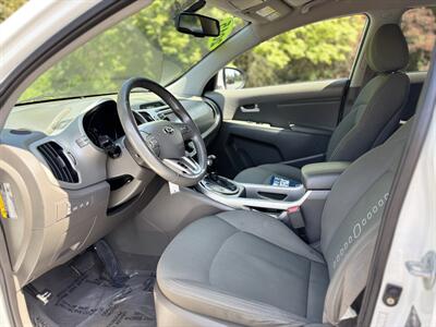 2015 Kia Sportage EX 4X4 , Gas Saver SUV ! - Photo 34 - Gladstone, OR 97027