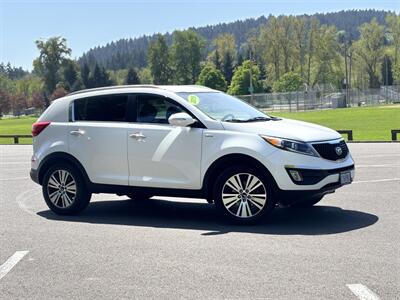 2015 Kia Sportage EX 4X4 , Gas Saver SUV ! - Photo 17 - Gladstone, OR 97027
