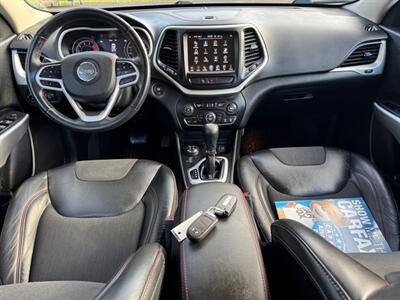 2018 Jeep Cherokee Trailhawk SUV  4X4 , Low Miles ! - Photo 14 - Gladstone, OR 97027