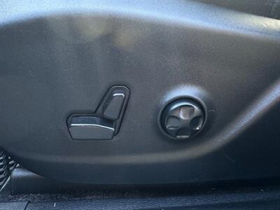 2018 Jeep Cherokee Trailhawk SUV  4X4 , Low Miles ! - Photo 39 - Gladstone, OR 97027