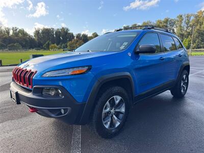 2018 Jeep Cherokee Trailhawk SUV  4X4 , Low Miles ! - Photo 38 - Gladstone, OR 97027