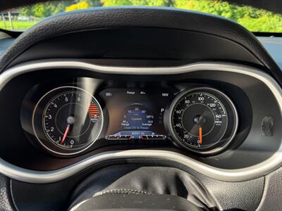 2018 Jeep Cherokee Trailhawk SUV  4X4 , Low Miles ! - Photo 24 - Gladstone, OR 97027