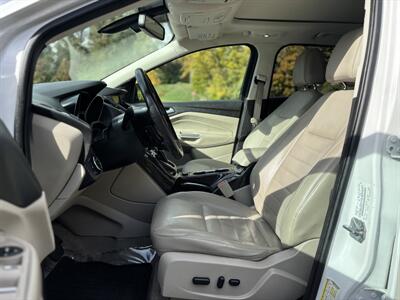 2014 Ford Escape Titanium  Ecoboost Engine , AWD , Loaded SUV ! - Photo 11 - Gladstone, OR 97027