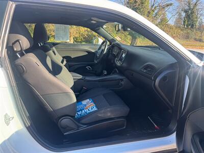 2019 Dodge Challenger SXT , Well Kept , Low Miles ! Must See ! - Photo 11 - Gladstone, OR 97027