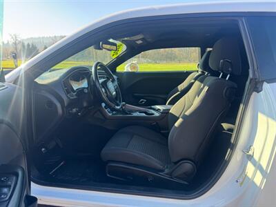 2019 Dodge Challenger SXT , Well Kept , Low Miles ! Must See ! - Photo 9 - Gladstone, OR 97027