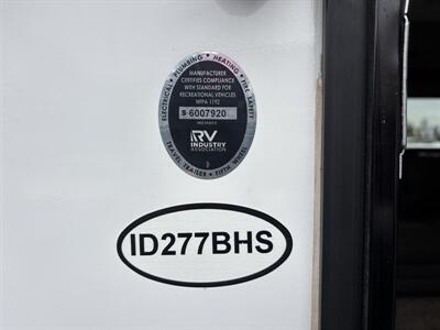2021 SHADOW CRUISER 277BHS Travel Trailer - Photo 32 - Gladstone, OR 97027