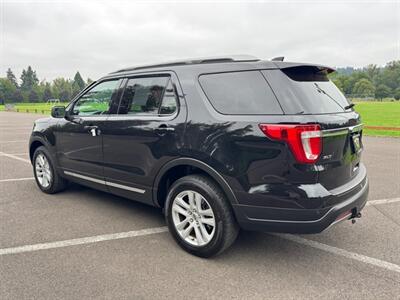 2019 Ford Explorer XLT , SUV  Fully Loaded ! 3rd row seats ! - Photo 3 - Gladstone, OR 97027
