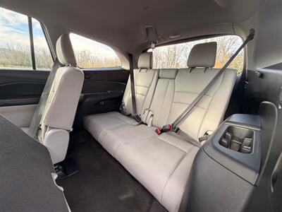2017 Honda Pilot EX-L   - Photo 11 - Gladstone, OR 97027
