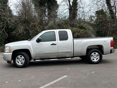2007 Chevrolet Silverado 1500 LT2  4X4 - Photo 2 - Gladstone, OR 97027