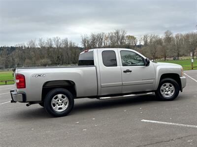 2007 Chevrolet Silverado 1500 LT2  4X4 - Photo 8 - Gladstone, OR 97027