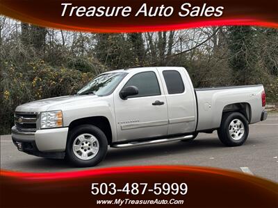 2007 Chevrolet Silverado 1500 LT2  4X4 Truck