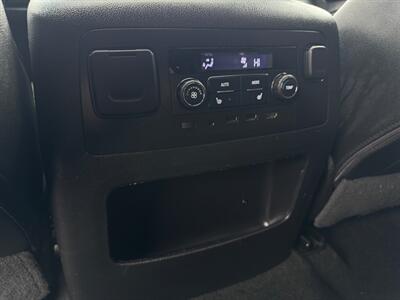 2018 GMC Yukon XL SLT SUV AWD !  3rd row seats ! Fully Loaded ! - Photo 61 - Gladstone, OR 97027