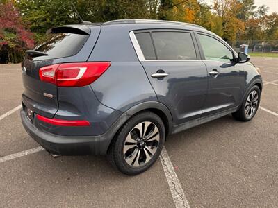 2012 Kia Sportage SX SUV AWD , Fully Loaded !  Low miles ! - Photo 4 - Gladstone, OR 97027