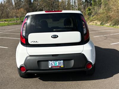2016 Kia Soul LX - 1 OWNER ! 6 Speed !  - Spring Sales Event! - Photo 8 - Gladstone, OR 97027