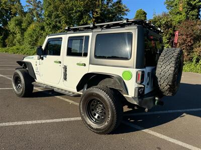 2017 Jeep Wrangler Sport S   - Photo 3 - Gladstone, OR 97027