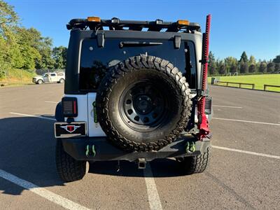 2017 Jeep Wrangler Sport S   - Photo 4 - Gladstone, OR 97027