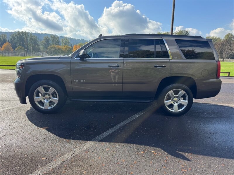 2015 Chevrolet Tahoe LT SUV , 4X4  Clean Title ! 3rd row seats !