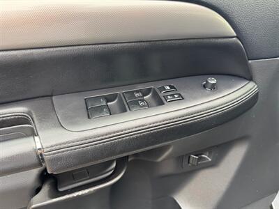 2008 Nissan Armada SE SUV, 4X4 , 3rd Row Seats !   - Photo 35 - Gladstone, OR 97027