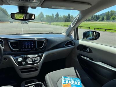 2017 Chrysler Pacifica Touring Plus Van , Clean title  Loaded ! - Photo 56 - Gladstone, OR 97027