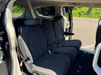 2017 Chrysler Pacifica Touring Plus Van , Clean title  Loaded ! - Photo 45 - Gladstone, OR 97027